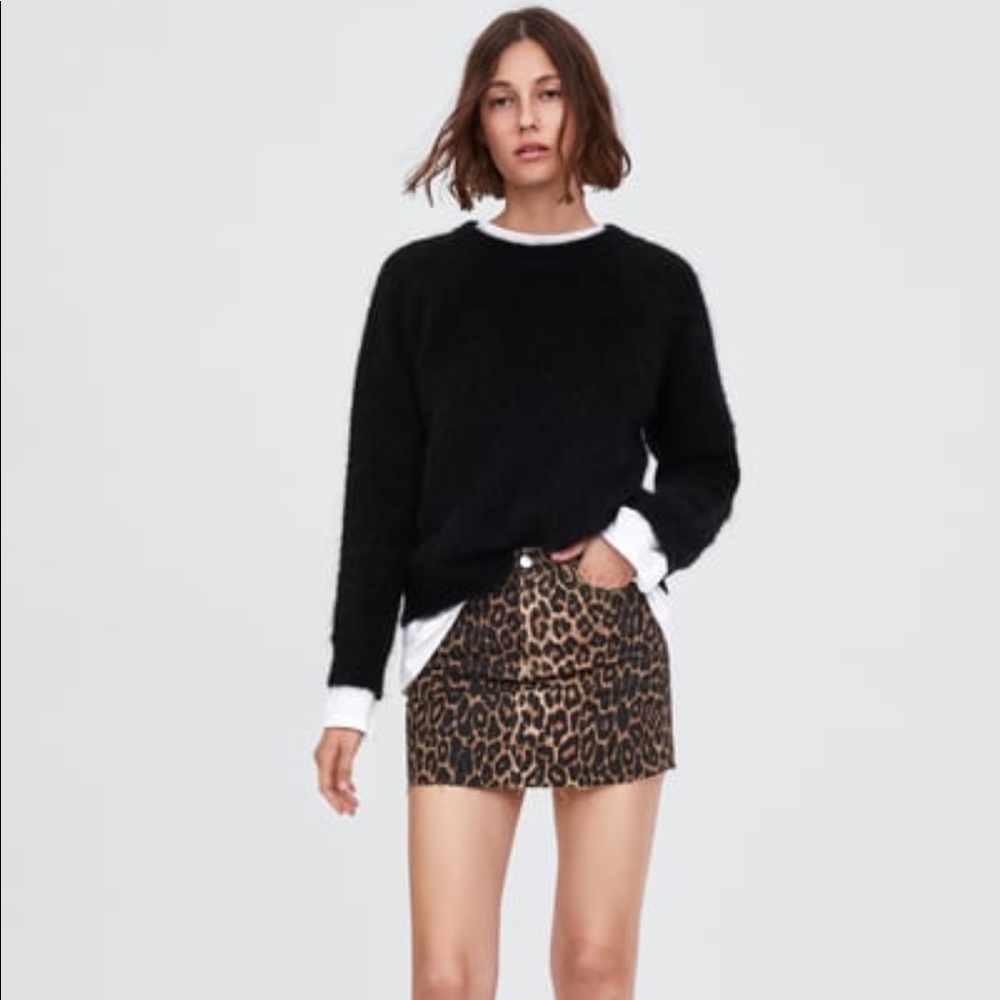 Zara leopard mini skirt. NWT size M